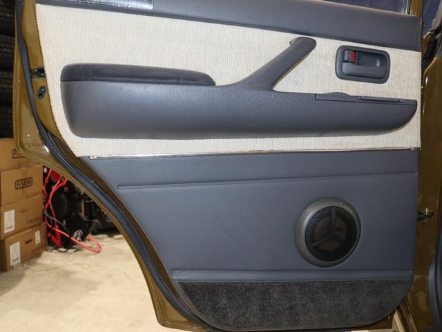 ランドクルーザー80 VXリミテッド 80sランクル系純正カラー 丸目ヘッドライト換装 TOYOTAロゴグリル DEANカルフォルニアAW OPENカントリー235MTタイヤ LC70スチールバンパー ナルディステアリング(32枚目)