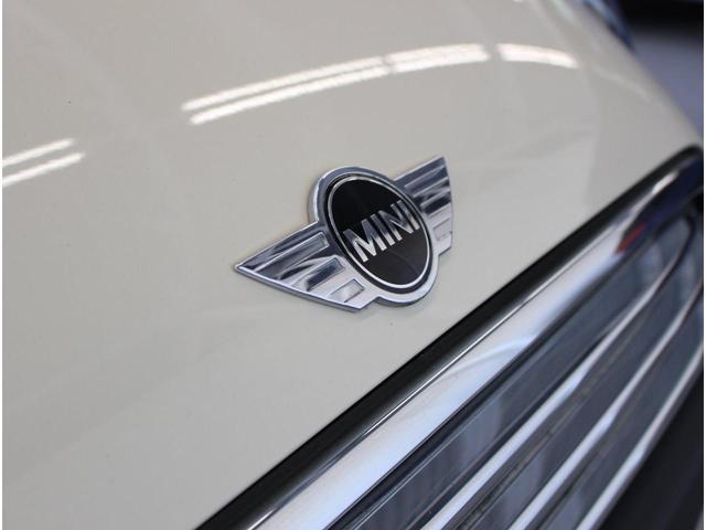 ワン 認定中古車 1オーナー ナビPKG ルーフステッカー 15インチAW ETC(22枚目)