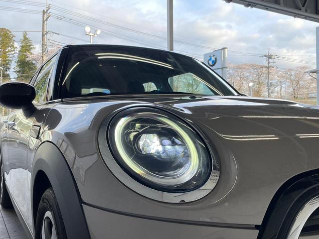 ＭＩＮＩ クーパーＤ　エッセンシャル・トリム　バックカメラ　ＡｐｐｌｅＣａｒＰｌａｙ　ＡＣＣ　禁煙車　コンフォートアクセス　アンビエントライト　後付けＥＴＣ（13枚目）