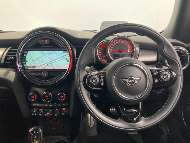 ＭＩＮＩ ジョンクーパーワークス　正規認定中古車　禁煙車　ヘッドアップＤ　アダプティブクルーズコントロール　シートヒーター　ＡｐｐｌｅＣａｒＰｌａｙ　　リヤビューカメラ　Ｂｌｕｅｔｏｏｔｈ接続　　クリアランスソナー（15枚目）