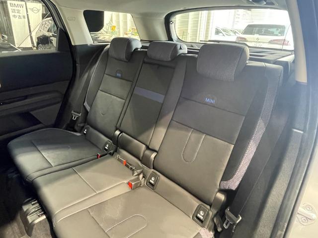 ＭＩＮＩ カントリーマンＤ　クラシック・トリム　ドライビングアシストプロフェッショナル　ステアリング＆レーンコントロール　衝突被害軽減ブレーキ　アラウンドビューカメラ　障害物センサー　アダプティブＬＥＤヘッドライト　ＳＯＳコール（18枚目）