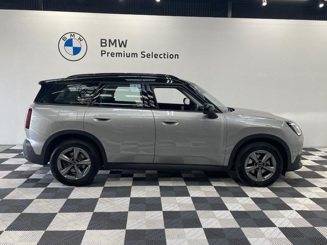 ＭＩＮＩ カントリーマンＤ　クラシック・トリム　ドライビングアシストプロフェッショナル　ステアリング＆レーンコントロール　衝突被害軽減ブレーキ　アラウンドビューカメラ　障害物センサー　アダプティブＬＥＤヘッドライト　ＳＯＳコール（39枚目）