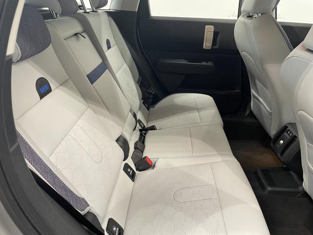 ＭＩＮＩ カントリーマンＳオール４　クラシック・トリム　ＣＬＡＳＳＩＣトリム　ドライビングアシストプロフェッショナル　ステアリングヒーター　衝突被害軽減ブレーキ　全方位カメラ　障害物センサー　アダプティブＬＥＤヘッドライト　ＳＯＳコール　シートヒーター（31枚目）