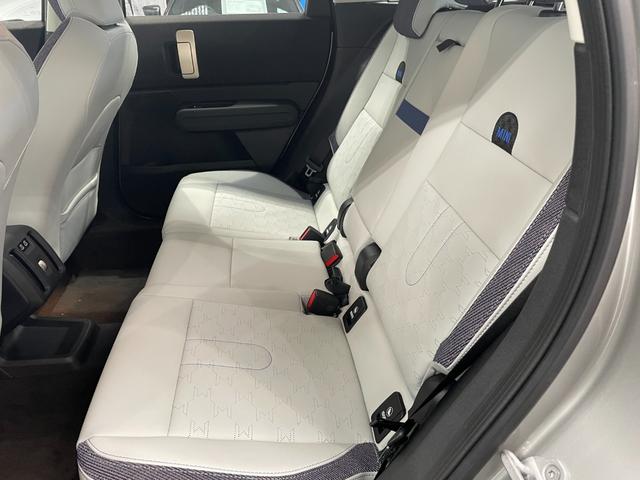 ＭＩＮＩ カントリーマンＳオール４　クラシック・トリム　ＣＬＡＳＳＩＣトリム　ドライビングアシストプロフェッショナル　ステアリングヒーター　衝突被害軽減ブレーキ　全方位カメラ　障害物センサー　アダプティブＬＥＤヘッドライト　ＳＯＳコール　シートヒーター（33枚目）