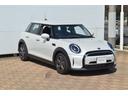 ＭＩＮＩ クーパーＤ　クラシック・トリム　ＡｐｐｌｅＣａｒＰｌａｙ　ハーフレザーシート　シートヒーター　ＥＴＣ２．０　ＳＯＳコール　ワイヤレスチャージャー（8枚目）