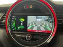 クーパーＤ　純正ＮＡＶＩ　リヤビューカメラ　障害物センサー　ＬＥＤヘッドライト　ホワイトルーフ　ユニオンジャックテールレンズ　オートエアコン　衝突被害軽減ブレーキ（29枚目）