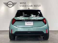 ＭＩＮＩを熟知したメカニックによる１００項目の点検・整備を行います。不具合箇所、交換時期に達している部品に関しましては、全て当社負担で交換してからのご納車となります。 7