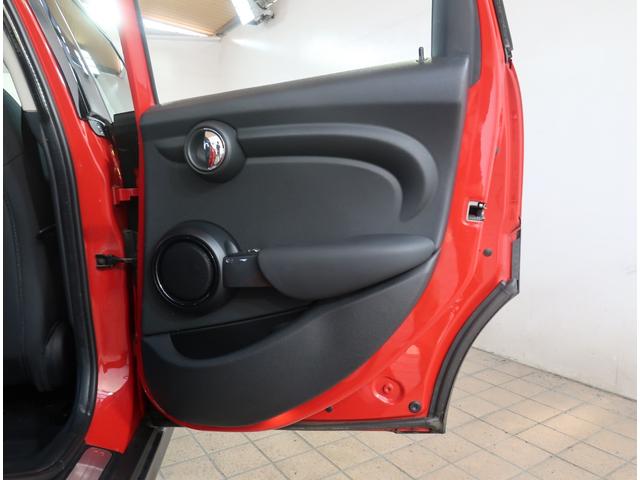 ＭＩＮＩ クーパー　純正ナビ　バックカメラ　パーキングセンサー　ワンオーナー　ディーラー整備車　Ｂｌｕｅｔｏｏｔｈ　アイドリングストップ　ＥＴＣ　ＬＥＤヘッド　革巻きステア　電動格納ミラー　横滑り防止装置　フロントフォグ（40枚目）