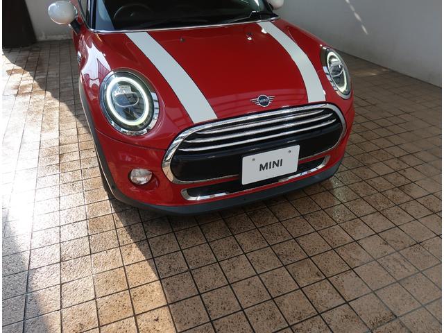 ＭＩＮＩ クーパー　純正ナビ　バックカメラ　パーキングセンサー　ワンオーナー　ディーラー整備車　Ｂｌｕｅｔｏｏｔｈ　アイドリングストップ　ＥＴＣ　ＬＥＤヘッド　革巻きステア　電動格納ミラー　横滑り防止装置　フロントフォグ（52枚目）
