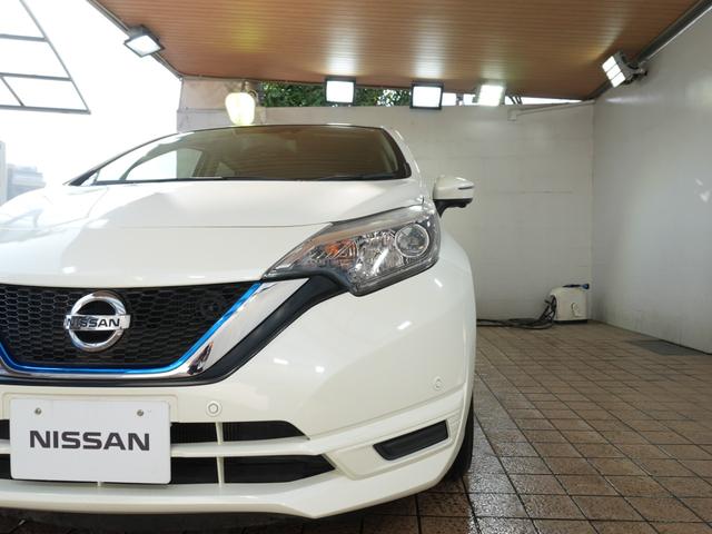 ノート e-パワー X 純正ナビ デジタルインナーミラー 全方位カメラ フルセグTV ETC プッシュスタート 純正マット ステアリングスイッチ CD Bluetooth レーンキープアシスト コーナーセンサー 衝突軽減(51枚目)