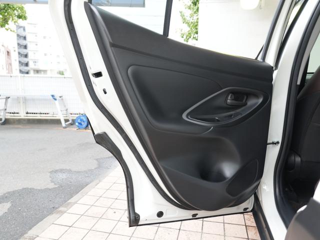 ヤリスクロス ハイブリッドＺ　純正フルセグナビ　前後コーナーセンサー　シートヒーター　バックカメラ　純正１８インチアルミ　プリクラッシュセーフティー　ＡＣ１００Ｖ　クルコン　ＬＫアシスト　追突軽減　ミラキャスト　Ｐスタート（48枚目）