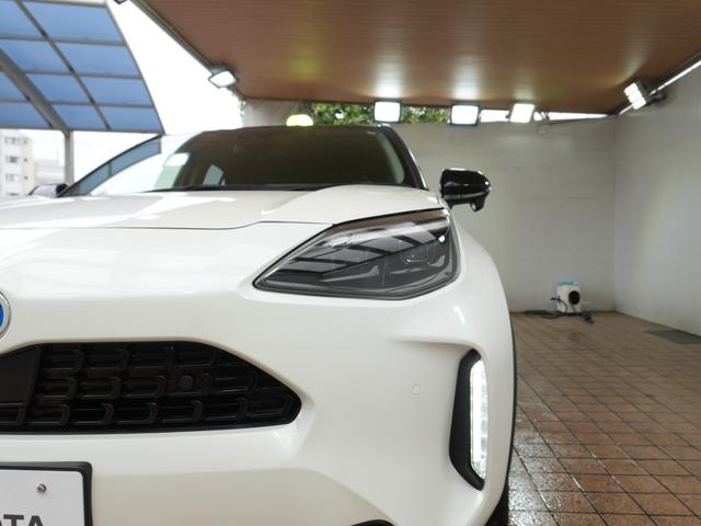 ヤリスクロス ハイブリッドＺ　純正フルセグナビ　前後コーナーセンサー　シートヒーター　バックカメラ　純正１８インチアルミ　プリクラッシュセーフティー　ＡＣ１００Ｖ　クルコン　ＬＫアシスト　追突軽減　ミラキャスト　Ｐスタート（50枚目）