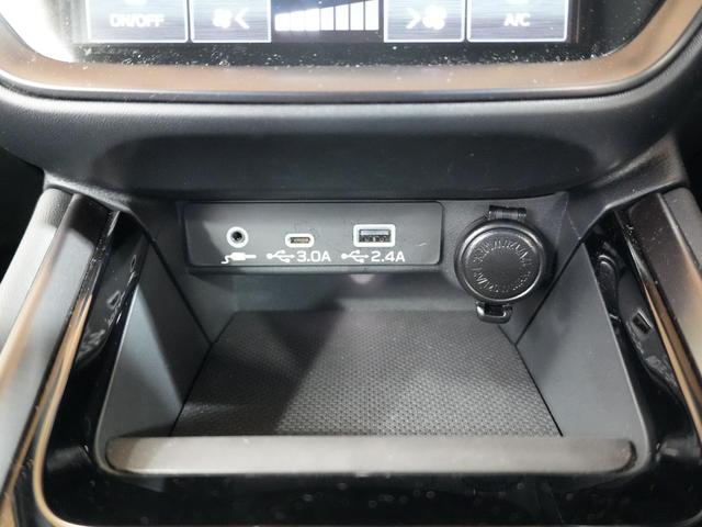 WRX S4 STIスポーツシャープ ワンオーナー STiエアロパッケージ レカロシート ハーマンカードン 11.6インチナビ フルセグ 全方位カメラ STiタワーバー 純正ラバーマット パドルシフト(23枚目)