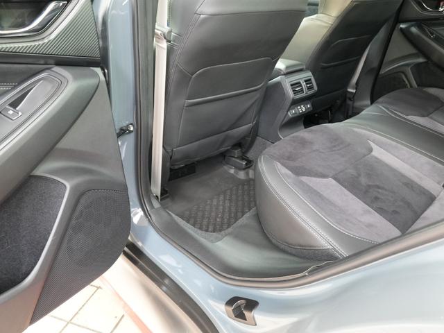 WRX S4 STIスポーツシャープ ワンオーナー STiエアロパッケージ レカロシート ハーマンカードン 11.6インチナビ フルセグ 全方位カメラ STiタワーバー 純正ラバーマット パドルシフト(41枚目)