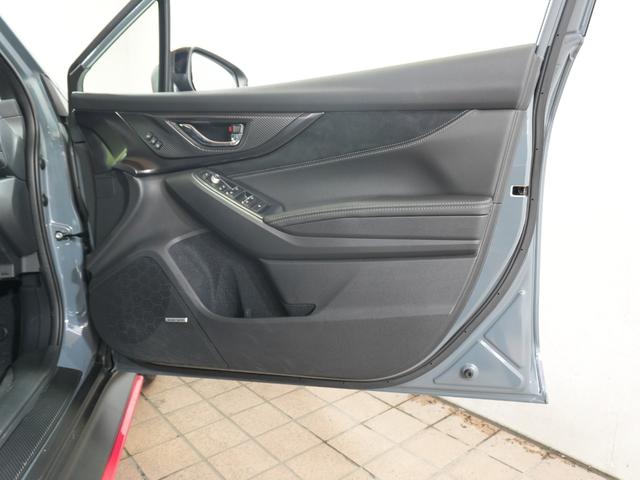 WRX S4 STIスポーツシャープ ワンオーナー STiエアロパッケージ レカロシート ハーマンカードン 11.6インチナビ フルセグ 全方位カメラ STiタワーバー 純正ラバーマット パドルシフト(42枚目)