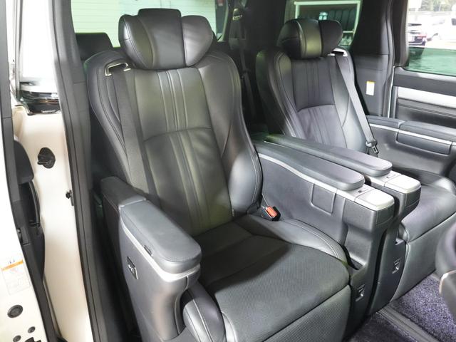 アルファード 3.5エグゼクティブラウンジS JBL 純正FDモニター デジタルインナーミラー 黒革シート 全方位カメラ 両側パワースライドドア パワーバックドア 純正メモリナビ フルセグTV 衝突軽減 LKA BSM AHB レーダーC ETC(61枚目)