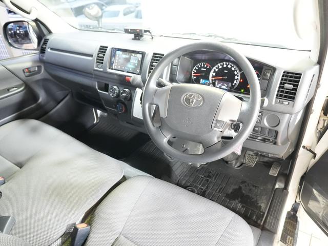 ハイエースバン ロングDX AC100V 電動格納ミラー キーレスエントリー ETC 最大積載量1250kg トヨタセーフティセンス レーンキープアシスト オートマチックハイビーム 社外オーディオ ブルートゥース 両側スライド(27枚目)