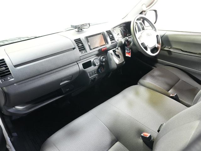 ハイエースバン ロングDX AC100V 電動格納ミラー キーレスエントリー ETC 最大積載量1250kg トヨタセーフティセンス レーンキープアシスト オートマチックハイビーム 社外オーディオ ブルートゥース 両側スライド(31枚目)