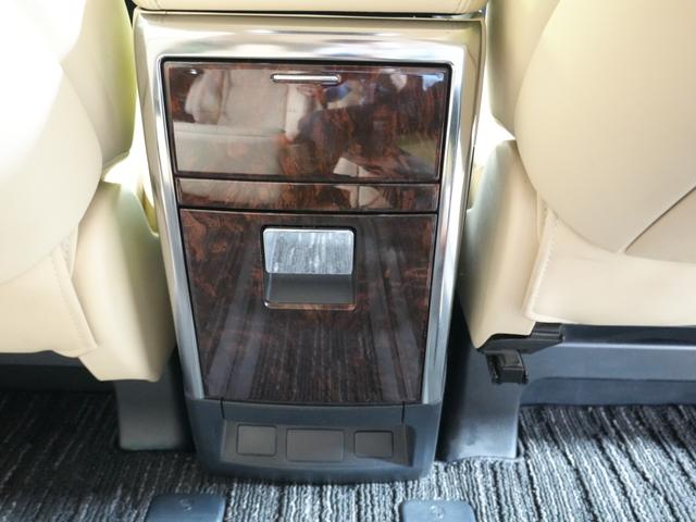 TOYOTA ALPHARD 2.5G