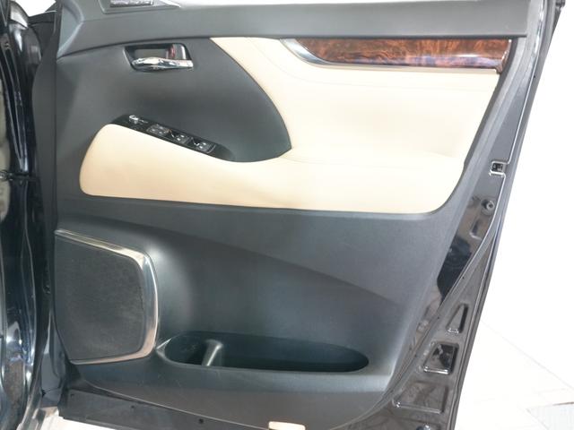 TOYOTA ALPHARD 2.5G