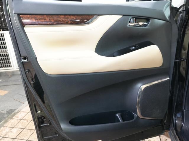 TOYOTA ALPHARD 2.5G