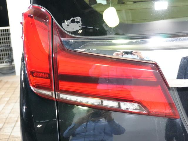 TOYOTA ALPHARD 2.5G
