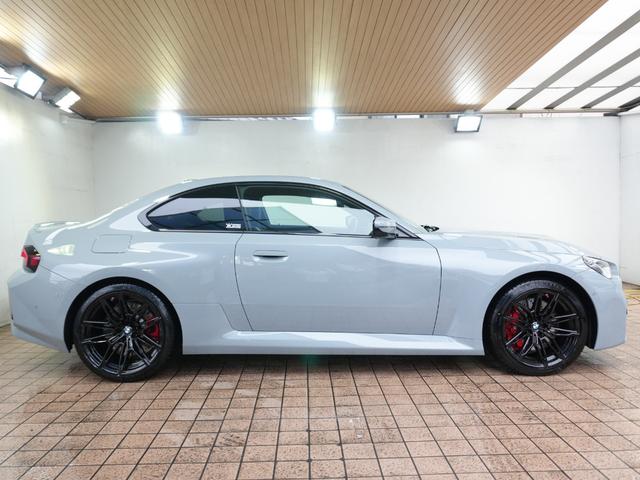 BMW M2 BASE GRADE