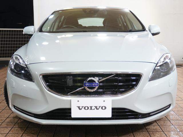 V40 T4 SE 1オーナー 純正ナビフルセグ 純正17AW 追従クルコン シティセーフティー ETC プッシュスタート 社外レーダー 社外ドラレコ ステアスイッチ 純正マッド アイドリングストップ 保証書 取説記録簿(10枚目)