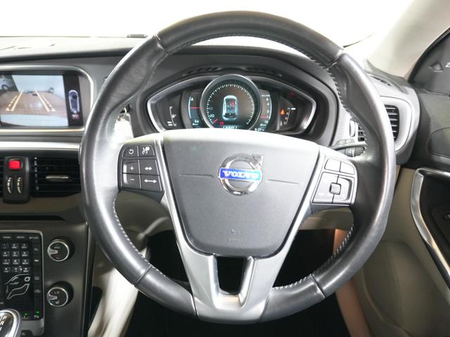 V40 T4 SE 1オーナー 純正ナビフルセグ 純正17AW 追従クルコン シティセーフティー ETC プッシュスタート 社外レーダー 社外ドラレコ ステアスイッチ 純正マッド アイドリングストップ 保証書 取説記録簿(19枚目)