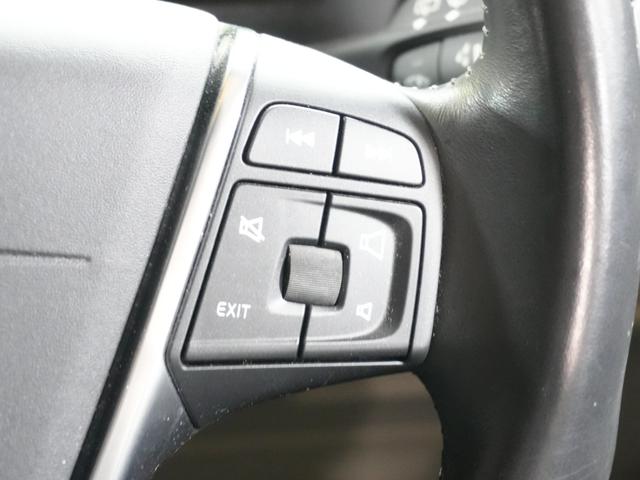 V40 T4 SE 1オーナー 純正ナビフルセグ 純正17AW 追従クルコン シティセーフティー ETC プッシュスタート 社外レーダー 社外ドラレコ ステアスイッチ 純正マッド アイドリングストップ 保証書 取説記録簿(23枚目)