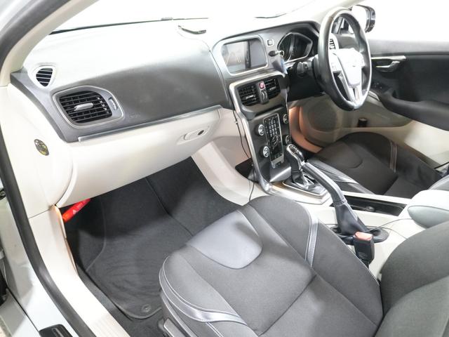 V40 T4 SE 1オーナー 純正ナビフルセグ 純正17AW 追従クルコン シティセーフティー ETC プッシュスタート 社外レーダー 社外ドラレコ ステアスイッチ 純正マッド アイドリングストップ 保証書 取説記録簿(47枚目)