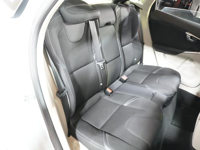 V40 T4 SE 1オーナー 純正ナビフルセグ 純正17AW 追従クルコン シティセーフティー ETC プッシュスタート 社外レーダー 社外ドラレコ ステアスイッチ 純正マッド アイドリングストップ 保証書 取説記録簿(52枚目)