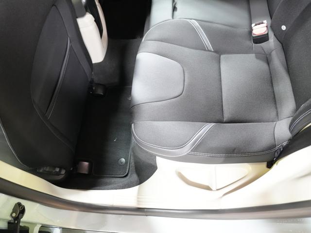 V40 T4 SE 1オーナー 純正ナビフルセグ 純正17AW 追従クルコン シティセーフティー ETC プッシュスタート 社外レーダー 社外ドラレコ ステアスイッチ 純正マッド アイドリングストップ 保証書 取説記録簿(57枚目)