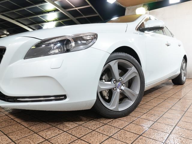 V40 T4 SE 1オーナー 純正ナビフルセグ 純正17AW 追従クルコン シティセーフティー ETC プッシュスタート 社外レーダー 社外ドラレコ ステアスイッチ 純正マッド アイドリングストップ 保証書 取説記録簿(71枚目)