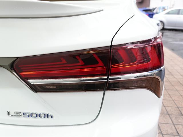 LS LS500h Fスポーツ TRDフルエアロ TRDマフラー サンルーフ 黒本革シート 全方位カメラステアヒーター 純正フロアマット パドルシフト ステアヒーター ステアスイッチ パワーシート クルーズコントロール ETC(58枚目)