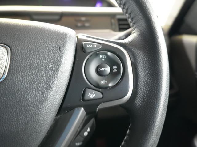 フリード G・ホンダセンシング 純正9型メモリナビ フルセグTV 純正11.6型FDモニター 黒ハーフレザーシート 本革巻きステアリング 社外15インチ 両側パワースライドドア LED ETC ホンダセンシング LKA レーダーC(17枚目)