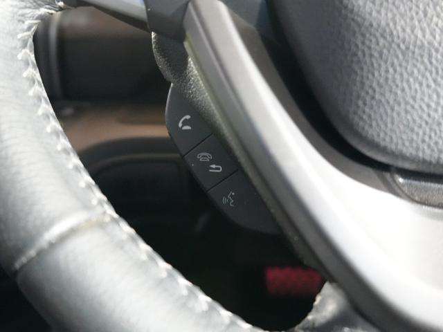 フリード G・ホンダセンシング 純正9型メモリナビ フルセグTV 純正11.6型FDモニター 黒ハーフレザーシート 本革巻きステアリング 社外15インチ 両側パワースライドドア LED ETC ホンダセンシング LKA レーダーC(18枚目)