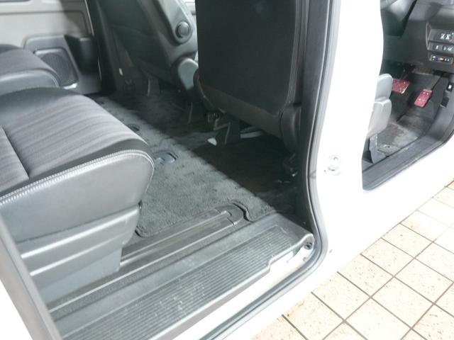 フリード G・ホンダセンシング 純正9型メモリナビ フルセグTV 純正11.6型FDモニター 黒ハーフレザーシート 本革巻きステアリング 社外15インチ 両側パワースライドドア LED ETC ホンダセンシング LKA レーダーC(49枚目)