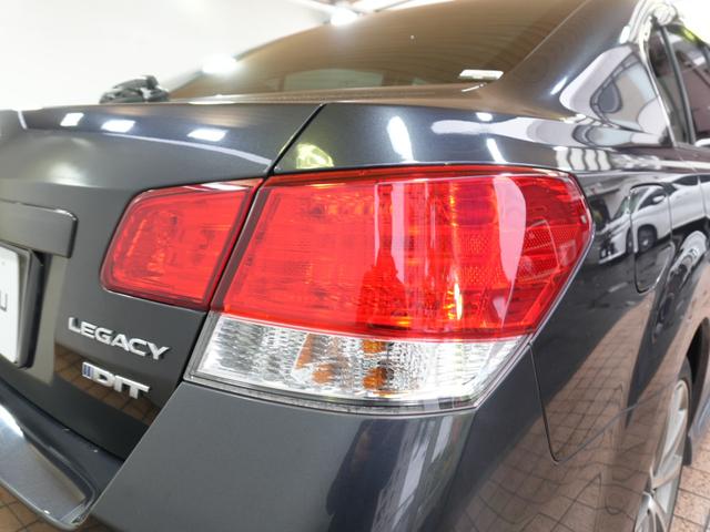 レガシィB4 2.0GT DITアイサイト ワンオーナー車 毎年ディーラー整備 黒革パワーシート 純正18AW カロッツェリアナビ フルセグ パドルシフト BT シートメモリー付き アイサイト ETC プッシュスタート スマートキー フォグ(54枚目)