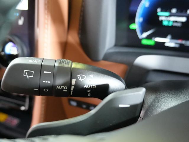 ヴェルファイアハイブリッド Z プレミア 茶本革シート デジタルインナーミラー 寒冷地仕様 左右独立ムーンルーフ スペアタイヤ HUD シートヒーター・ベンチレーション トヨタチームメイト ワイヤレス充電 フロアマット(28枚目)