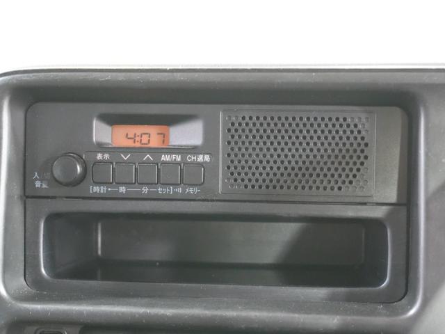 ハイゼットカーゴ スペシャル　両側スライドドア　エアコン　パワーステアリング　新品シートカバー　オートマチック車　ヘッドライトレベライザー　集中ドアロック　４人乗り　１２インチ　ダッシュボードシフト　外装植白　ガソリン車（22枚目）