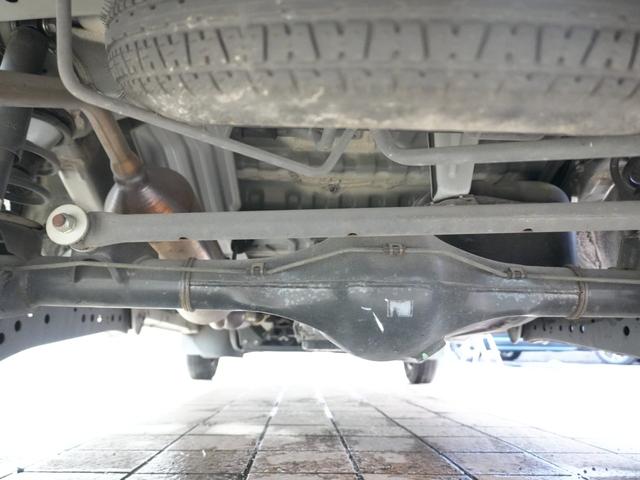 ハイゼットカーゴ スペシャル　両側スライドドア　エアコン　パワーステアリング　新品シートカバー　オートマチック車　ヘッドライトレベライザー　集中ドアロック　４人乗り　１２インチ　ダッシュボードシフト　外装植白　ガソリン車（50枚目）