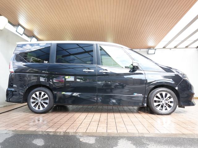 セレナ ハイウェイスター カロッツェリア楽ナビ ワンセグTV 全方位カメラ 両側パワースライドドア プッシュスタート スマートキー エマージェンシーブレーキ 斜線逸脱警報 Bluetooth 純正フロアマット ステアスイッチ(10枚目)