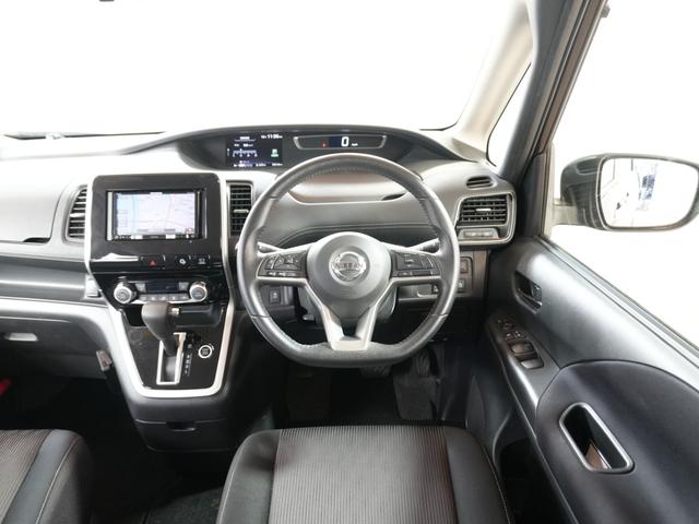 セレナ ハイウェイスター カロッツェリア楽ナビ ワンセグTV 全方位カメラ 両側パワースライドドア プッシュスタート スマートキー エマージェンシーブレーキ 斜線逸脱警報 Bluetooth 純正フロアマット ステアスイッチ(17枚目)