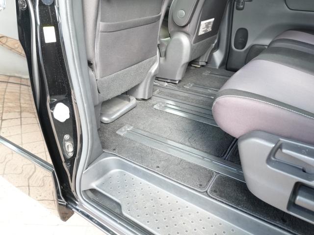 セレナ ハイウェイスター カロッツェリア楽ナビ ワンセグTV 全方位カメラ 両側パワースライドドア プッシュスタート スマートキー エマージェンシーブレーキ 斜線逸脱警報 Bluetooth 純正フロアマット ステアスイッチ(47枚目)