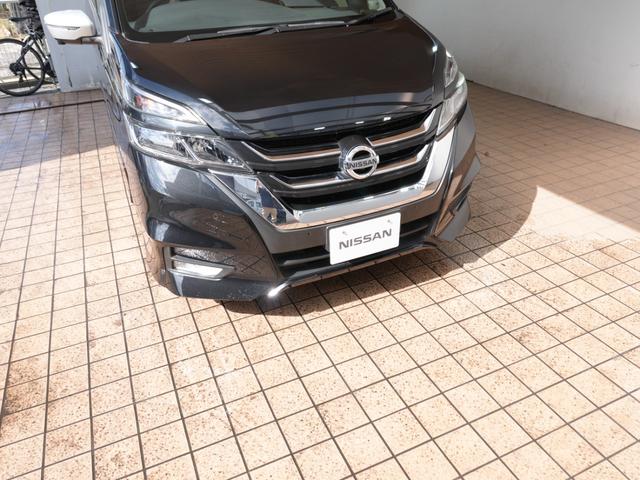 セレナ ハイウェイスター カロッツェリア楽ナビ ワンセグTV 全方位カメラ 両側パワースライドドア プッシュスタート スマートキー エマージェンシーブレーキ 斜線逸脱警報 Bluetooth 純正フロアマット ステアスイッチ(59枚目)