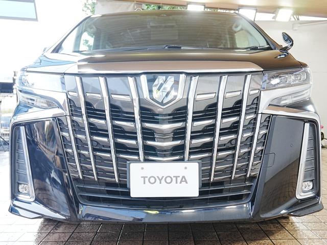 アルファード ２．５Ｓ　ディスプレイオーディオ　リアモニター　フルセグＴＶ　Ｂｌｕｅｔｏｏｔｈ　両側パワースライドドア　ＤＶＤ　バックカメラ　Ａｐｐｌｅｃａｒｐｌａｙ　純正フロアマット　ステアスイッチ　Ａｎｄｒｏｉｄａｕｔｏ（9枚目）