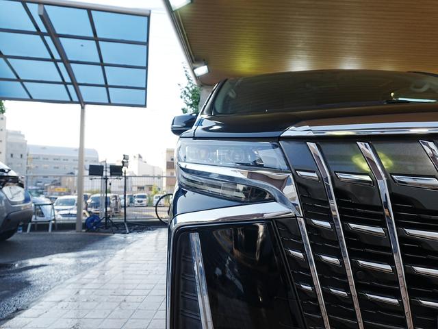 アルファード ２．５Ｓ　ディスプレイオーディオ　リアモニター　フルセグＴＶ　Ｂｌｕｅｔｏｏｔｈ　両側パワースライドドア　ＤＶＤ　バックカメラ　Ａｐｐｌｅｃａｒｐｌａｙ　純正フロアマット　ステアスイッチ　Ａｎｄｒｏｉｄａｕｔｏ（57枚目）