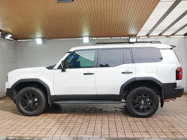 ランドクルーザー250 VXファーストエディション 丸目ヘッドライト トヨタチームメイト サンルーフ 全方位カメラ デジタルインナーミラー 茶革シート シートヒーター・ベンチレーション 純正マット 前後ドラレコ 社外セキュリティ(イグラ)(8枚目)