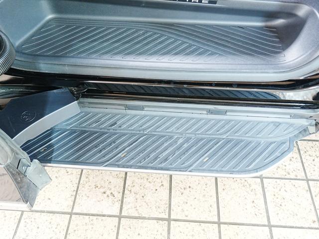 ヴェルファイアハイブリッド Z プレミア 1オーナー ユニバーサルステップ デジタルインナーミラー 左右独立ムーンルーフ ヘッドアップディスプレイ 黒革シート トヨタチームメイト ステアスイッチ パドルシフト ステアヒーター メモリシート(51枚目)